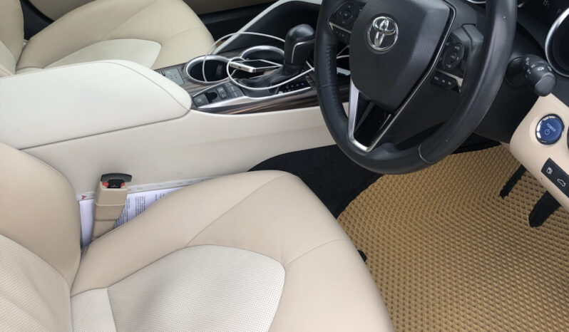 
								Toyota Camry full									