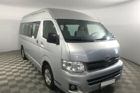 Минивэн Toyota Hiace 8 — 10 мест
