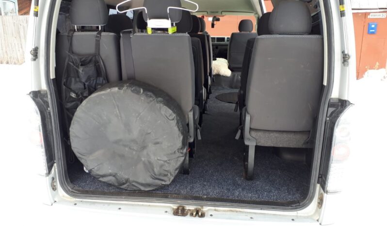 
								Минивэн Toyota Hiace 8 — 10 мест full									