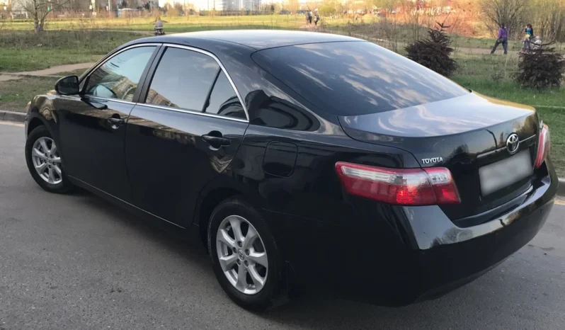 
								Toyota Camry full									