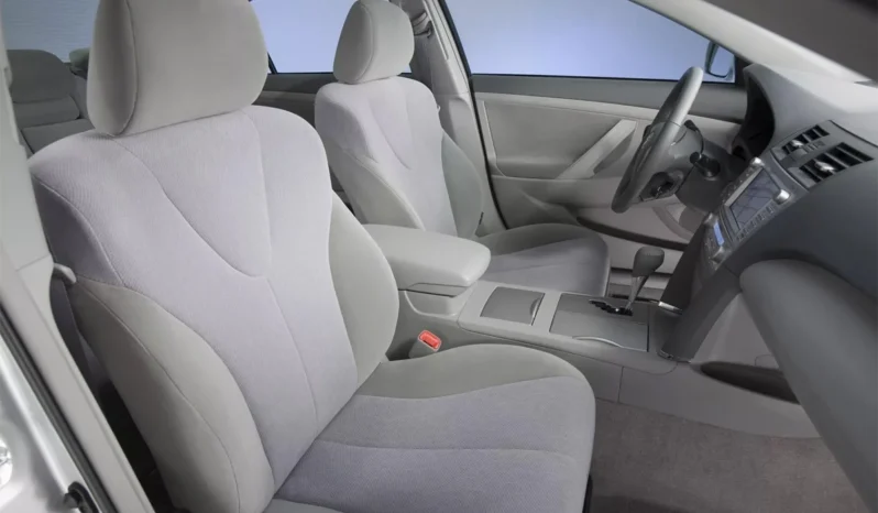 
								Toyota Camry full									