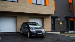 
										Honda Fit full									