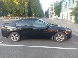 
										Honda Accord full									