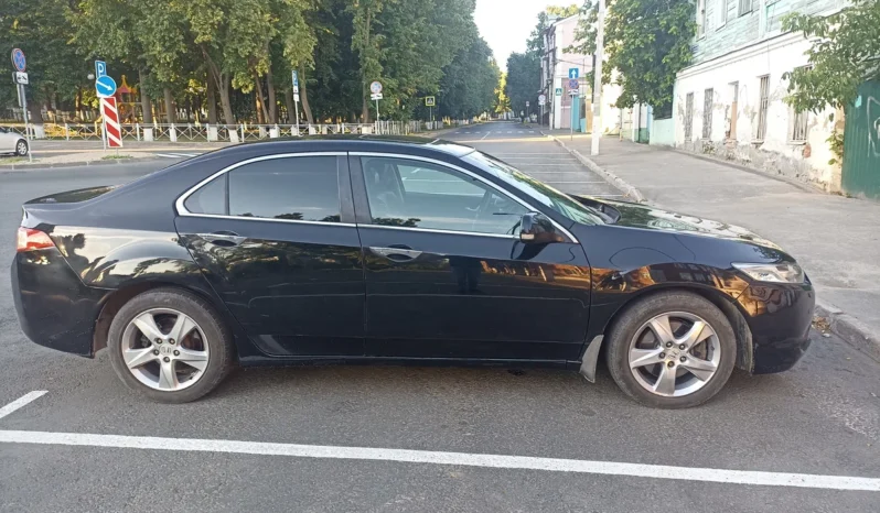 
								Honda Accord full									