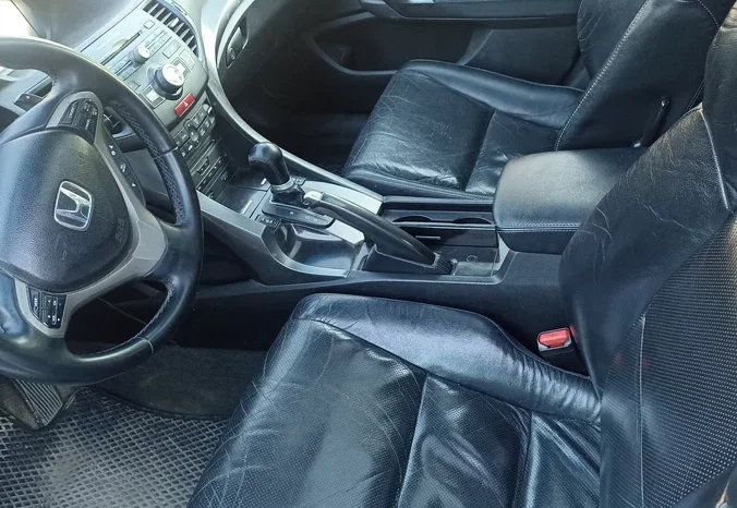 
								Honda Accord full									