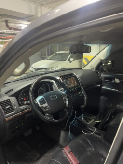 
										Toyota Land Cruiser 200 full									