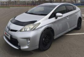 Toyota Prius 30