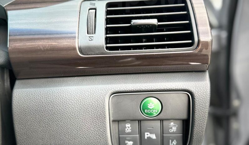 
								Honda Accord full									