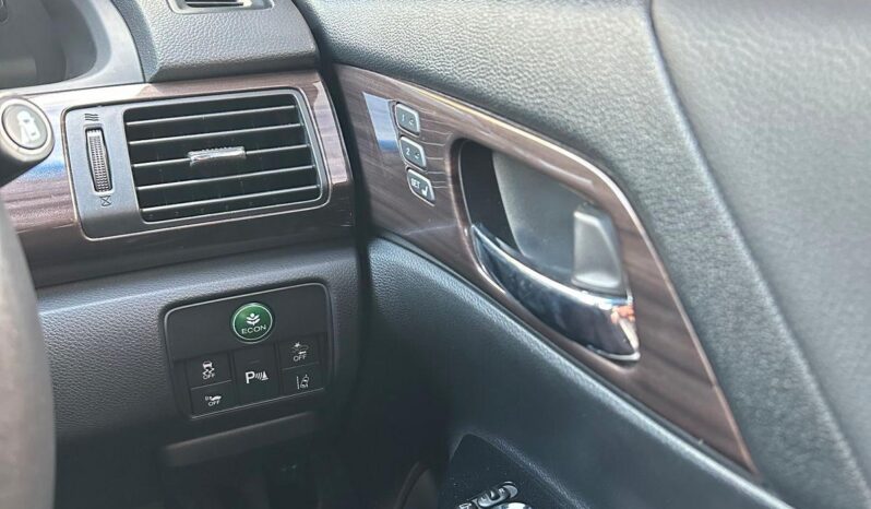 
								Honda Accord full									