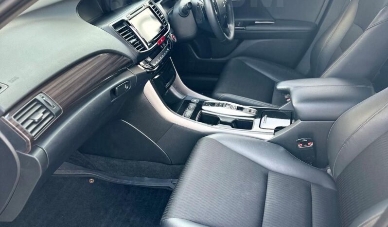 
								Honda Accord full									