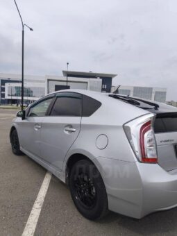 
										Toyota Prius 30 full									