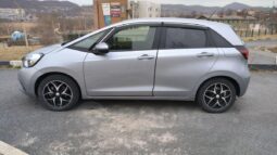 
										Honda Fit full									