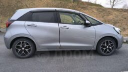 
										Honda Fit full									