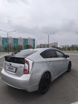 
										Toyota Prius 30 full									