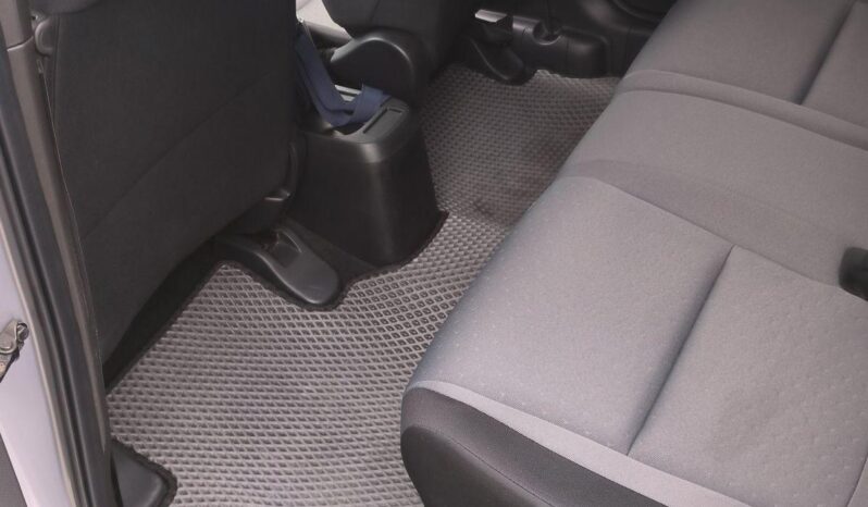 
								Honda Fit full									