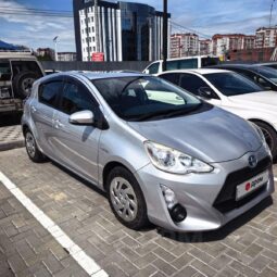 
										Toyota Aqua full									