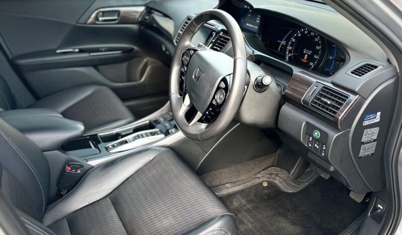 
								Honda Accord full									